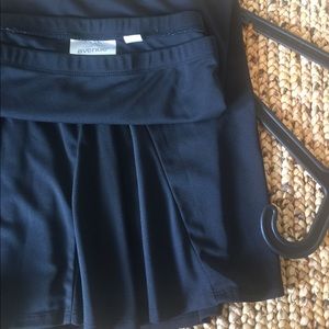 Plus size career skirt pleated front 30/32 - 25 in